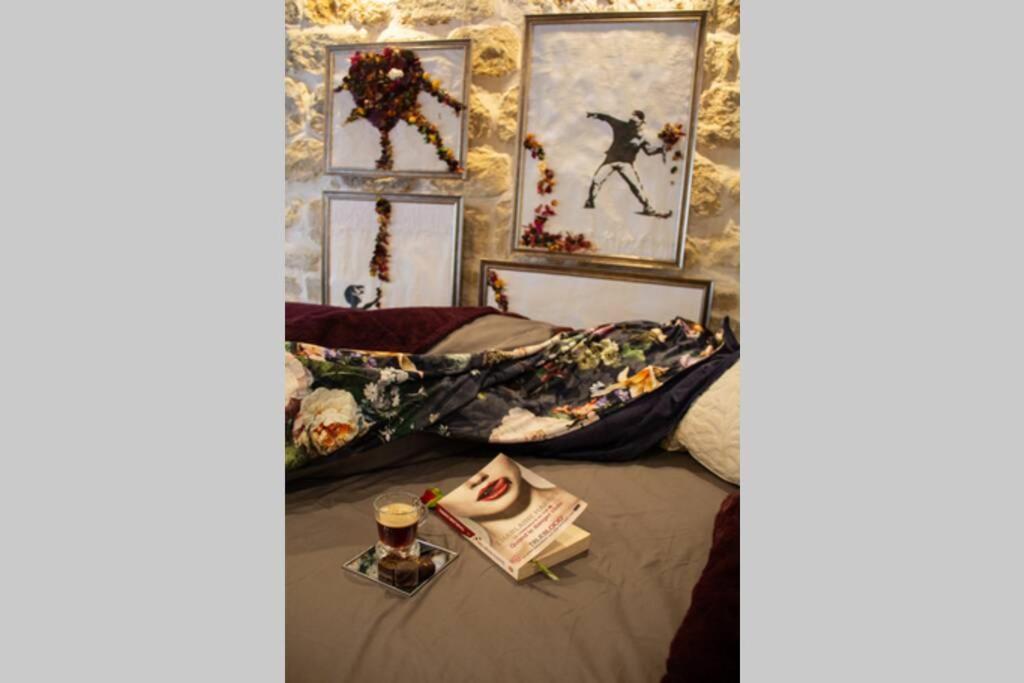 Tiny Gallery Paris Gare Montparnasse מראה חיצוני תמונה
