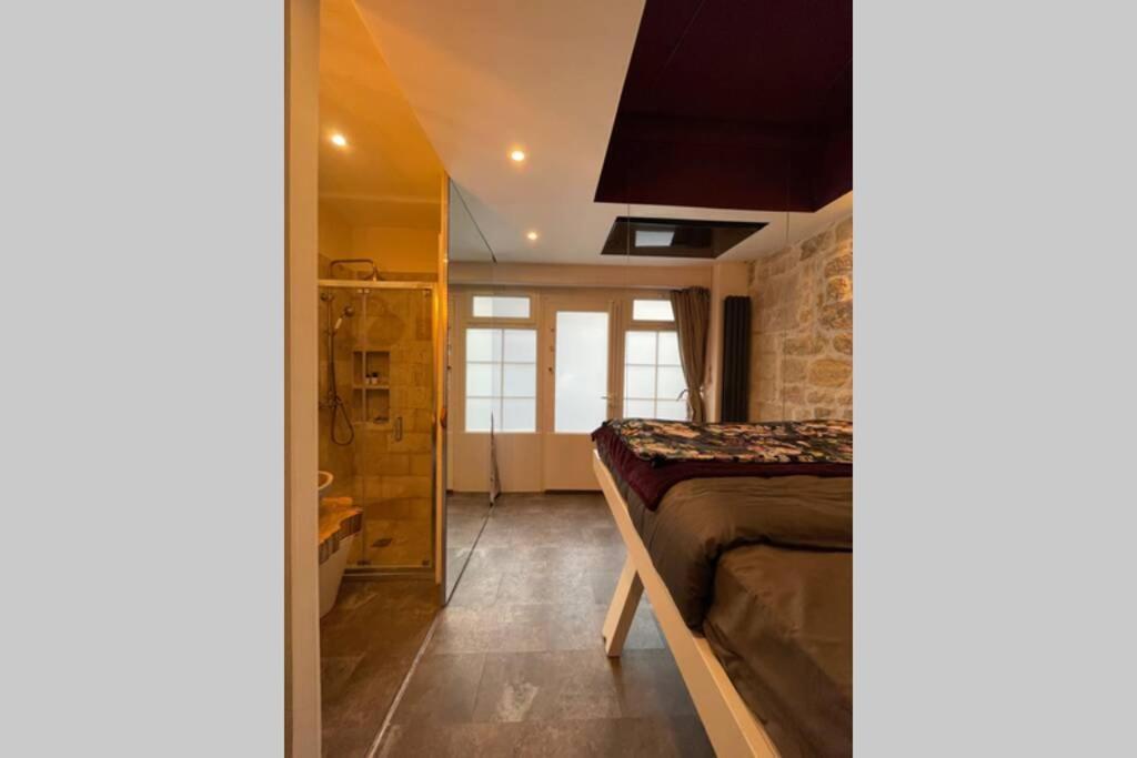 Tiny Gallery Paris Gare Montparnasse מראה חיצוני תמונה